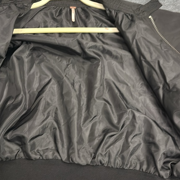 EUC FP bomber jacket - Picture 4 of 4